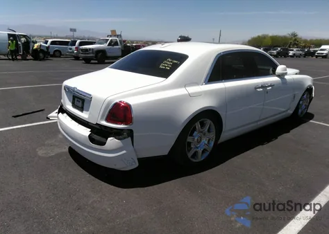 2014 Rolls-Royce Ghost из США, поврежденный, VIN SCA664S52EUX52508